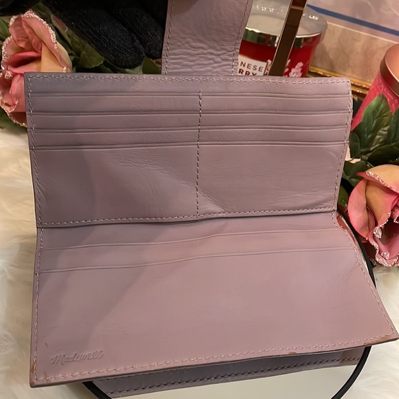 Madewell Leather Wallet - Picture 9 of 9
